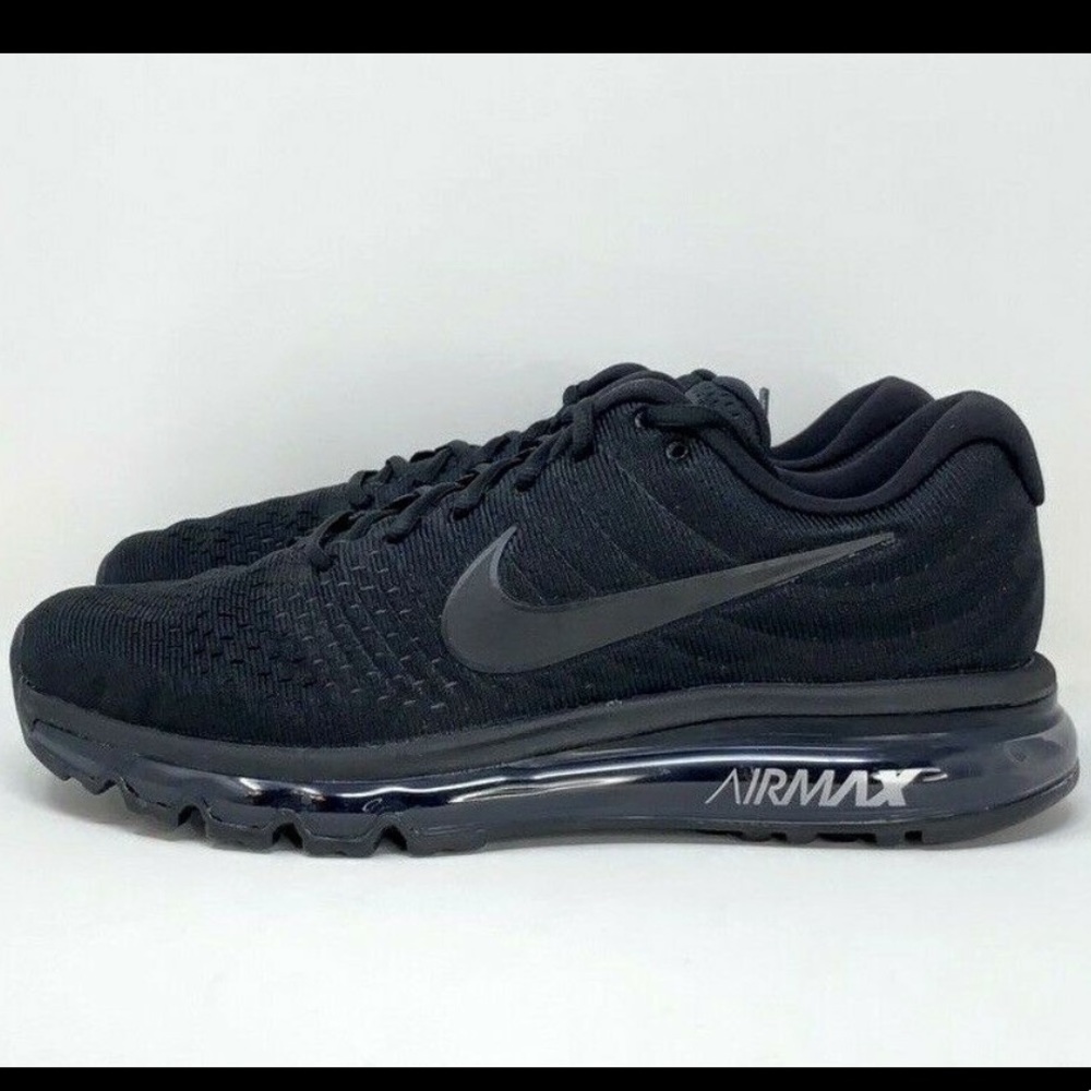Air Max 2017 'Triple Black' Men's Running Shoe - Picture 2 of 9